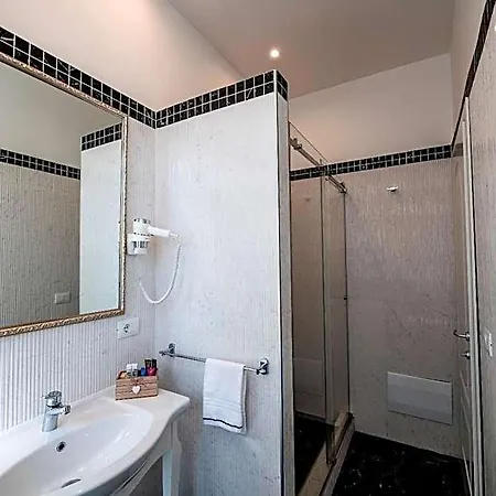 Hotel Elisio &