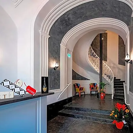 Hotel Elisio &