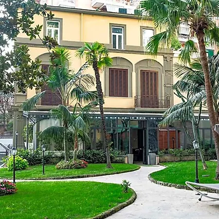 Elisio & Hotel