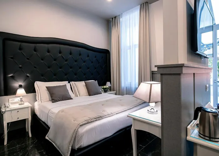 Hotel Elisio &